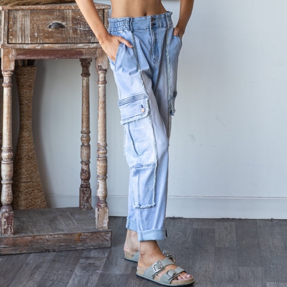 Oli & Hali Light Wash Blue Cargo Jeans - Picture 4 of 5